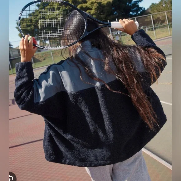 Free People Tournament Fleece black/gray NWOT size M - Picture 2 of 10